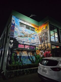 CLUB AT NIGHT